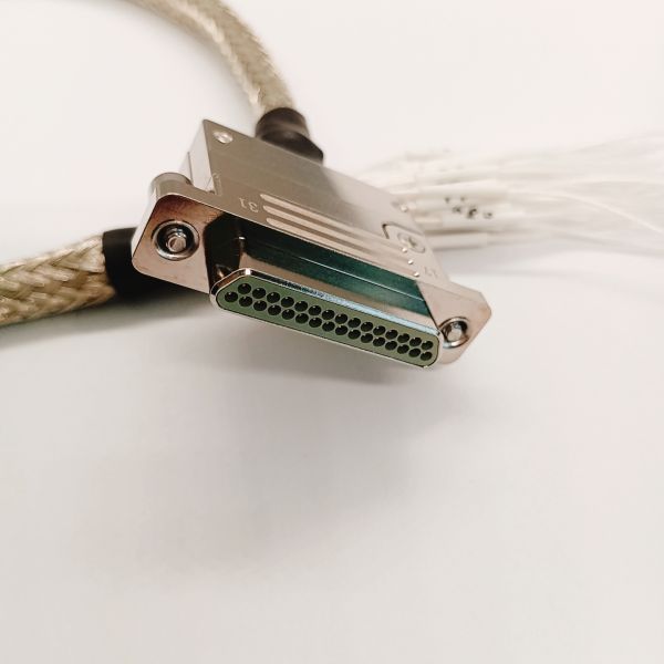 J30J Connector Metal Body Micro-D Subminiature Connector with 9-144 Pins and High Temperature Resistance