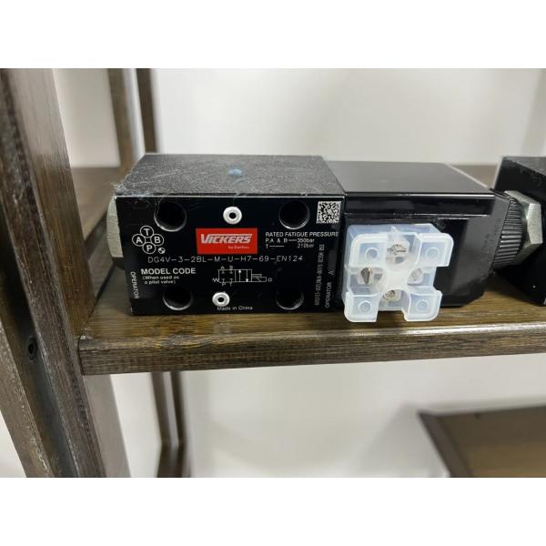 Hydraulic Solenoid Valve Dg4V-3-2A-M -U-H5-60 Apply Hydraulic Pump for Hydraulic