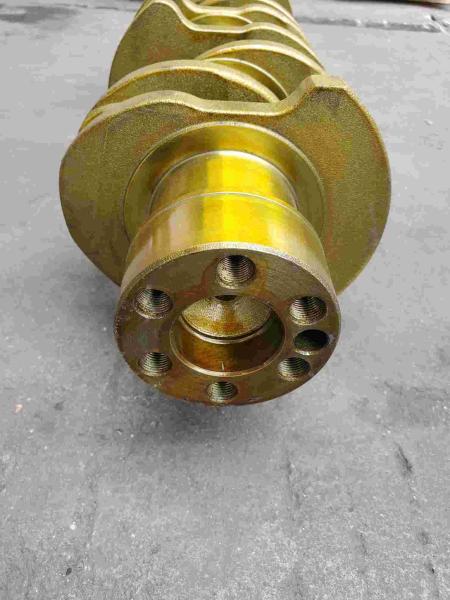 9-12310-413-0 Isuzu Engine Crankshaft Model C240 Material Casting Crankshaft