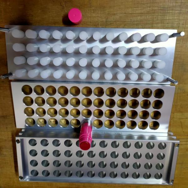 48 Holes Custom Lipstick Mold Hot Filling 1-2 Molds Per Minute