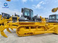 Un bulldozer de 131 kW avec trois dents.