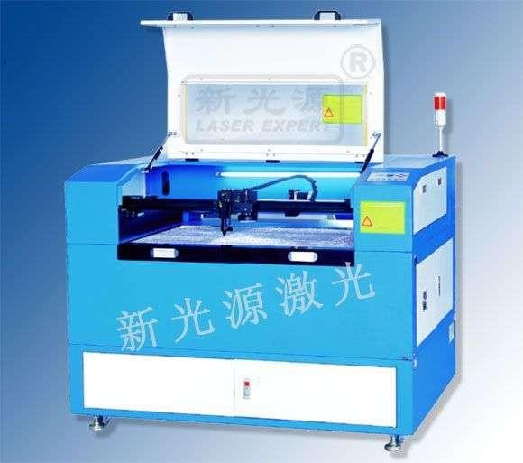 Cortadora del laser del CO2 para la etiqueta engomada adhesiva