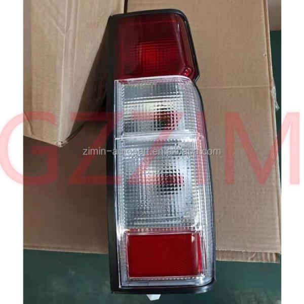Аксессуары для автомобилей ABS Пластиковый Заднего Заднего Света Заднего Света Для автомобиля Nissan D22 Заднего Света