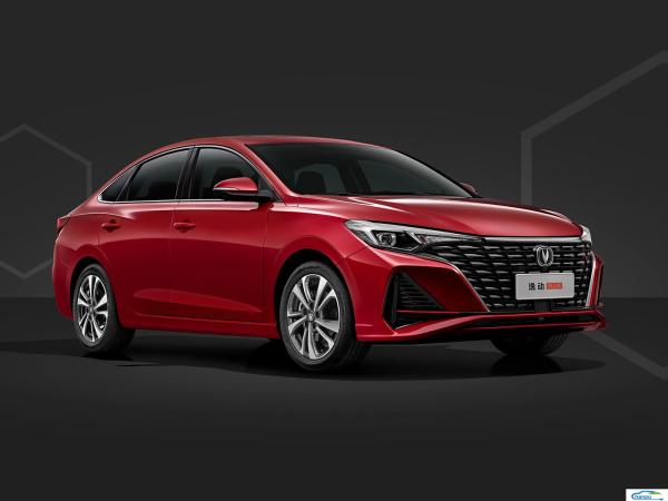 2024 Changan Eado Plus Blue Whale 1.4t GDIdct Ride-On Gasoline Automobile Passenger Cars