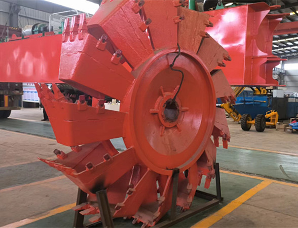 Spiral Suction Head Cutter Suction Dredger 2000KG Capacity with Hydraulic System