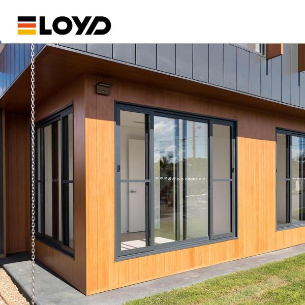 Ventana corredera de aluminio sin marco con diseño minimalista