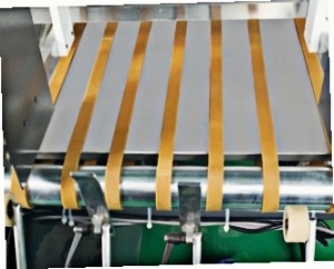 JIGUO High Precision Positioning Window Patching Full Servo Flat Window Patching Machine For Packaging