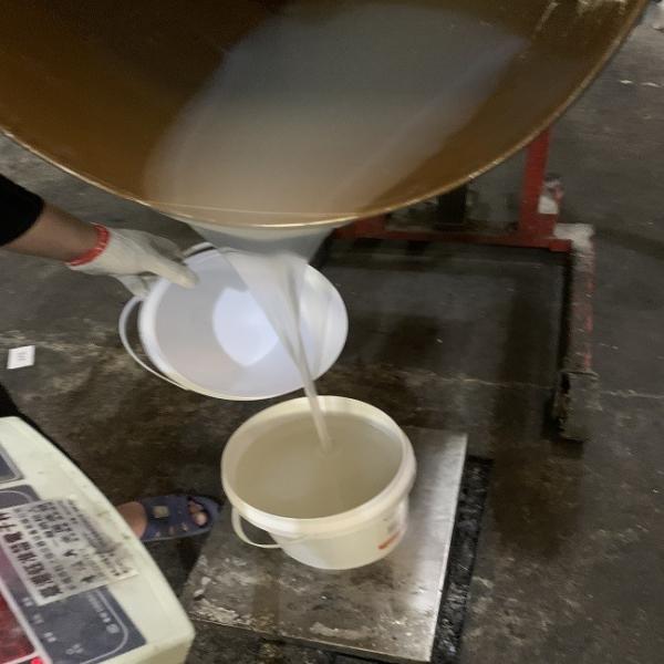 RTV2  Liquid Platinum Cure Silicone Rubber Food Safe For Chocolate Mold Making