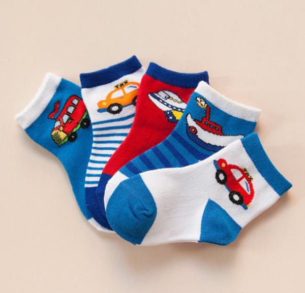 Jacquard Car Logo Kids Pop Socks , Cartoon Kids Winter Socks Customized Size