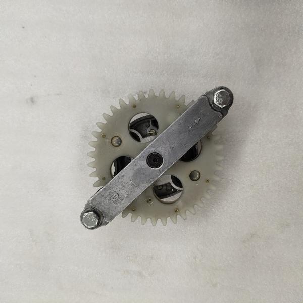 Motorcycle Engine Spare Parts Oil Pump for CG150 Gasoline Engine at Competitive