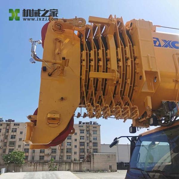 XCA260 XCMG a utilisé le camion tend le cou 260 Ton Truck Mobile Crane