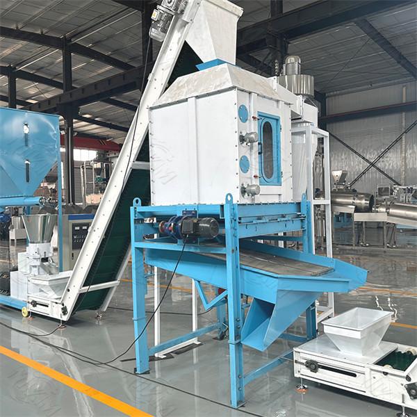 Feed pellet production line equipment for feed pellet factories, suitable for farms and all kinds of poultry.