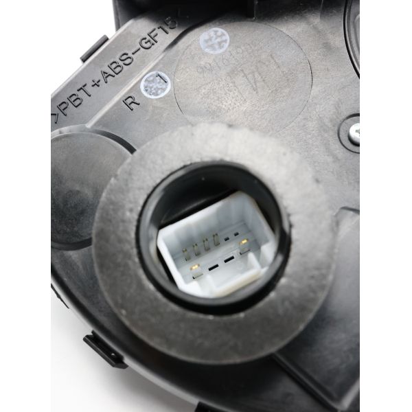 69110-60233 Tailgate Lock Mechanism Long Lifespan OE For GRJ150 TRJ150