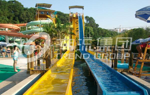 Glissière d'eau adulte à grande vitesse colorée avec la construction de parc d'attractions de l'eau pour le parc aquatique