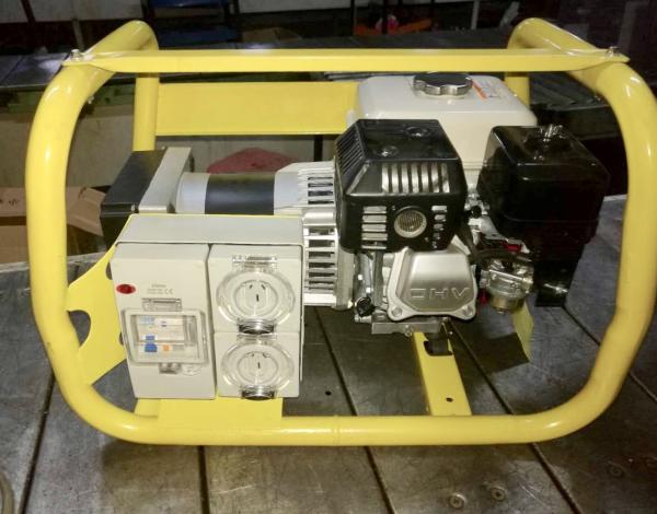 5W 6KW 7KW Mini Gasoline Generator , Mini Genset Generator 3.6L Fuel Tank