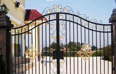Manual Courtyard Iron Gates Spray Paint Surface For Residential / Factories