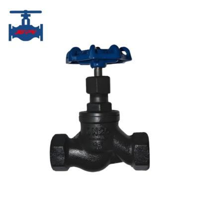 CF8M Solution standard de soupape à globe à flanc pour le contrôle du débit industriel