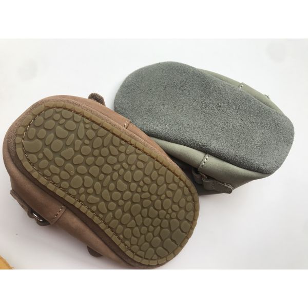 Real Leather 12.5CM 14CM Toddler Dress Shoes Magic Tape OEM / ODM