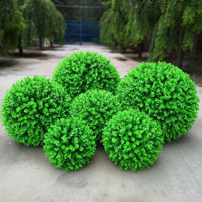Bolas de suspensão artificiais do Topiary da casa do jardim 17 polegadas