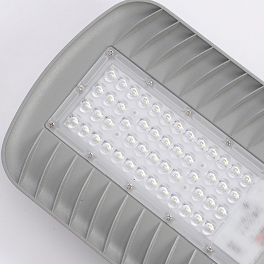 Снабжение жилищем уличных светов OEM 60W 6000K коммерчески солнечное алюминиевое