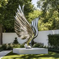 Fabricant de sculptures d'ailes en acier inoxydable sur mesure à grande échelle pour les espaces publics