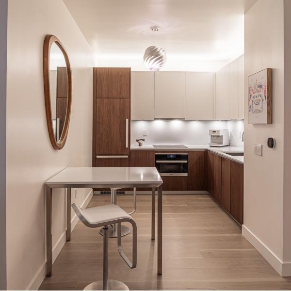ODM OEM Wood Grain Horizontal Grain Cabinets Modern Kitchen Furniture