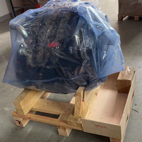 Four Stroke Perkins Diesel Motor 1104D-44t  74.5KW 2200RPM Power Output