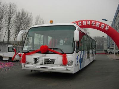 Ramp Bus Customized 16m2 Effective Standing Area 13 Seats 4 Doors