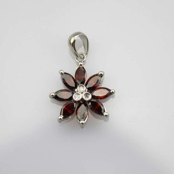 925 Silver Jewelry Blue Topaz  Cubic Zircon Flower Pendant (FP022)