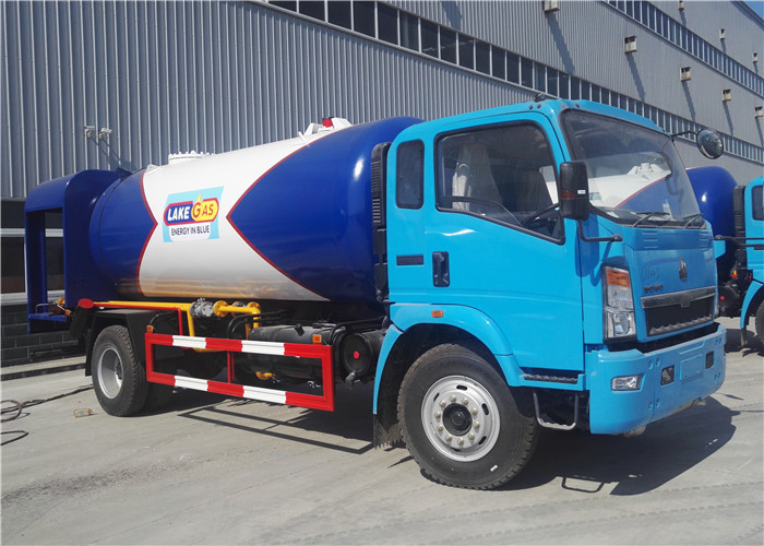 Тележка перехода Sinotruk Howo 4x2 RHD 12000L LPG