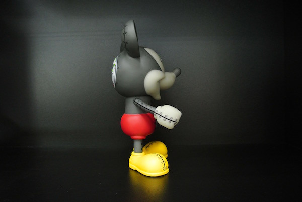 Micky Mouse Character Collectible Vinyl Figures For Promotion Gift Grey Color