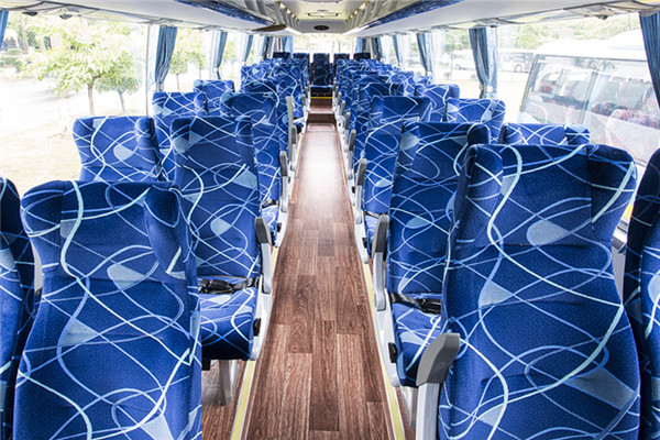 Kinglong 11m 52 Seat Luxury Coach Bus Fast 6 Speed Euro 5