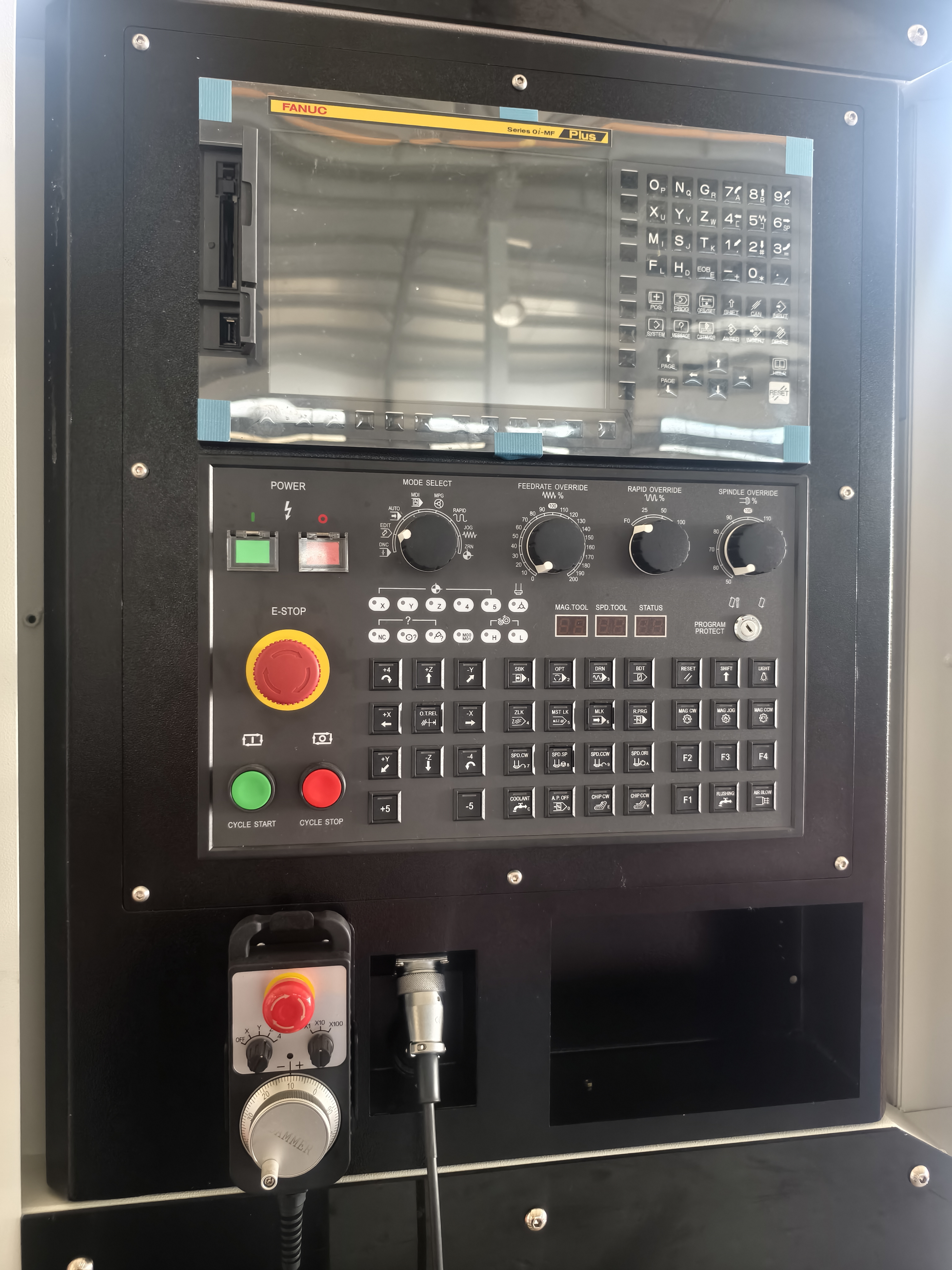 VMC855 3‑Axis Vertical CNC Machining Center BT40 Spindle 24‑Tool Disc Tool Magazine Metal Milling Machine For Mold & Auto Parts Processing