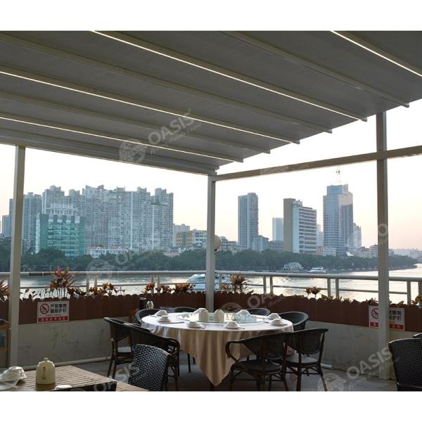Pergola en aluminium de style Amérique du Nord avec tissu d'ombre rétractable pliable résistant au soleil
