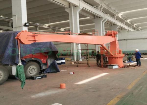 Robust Design Offshore Pedestal Crane 3T@9M Easy Operating High Efficiency