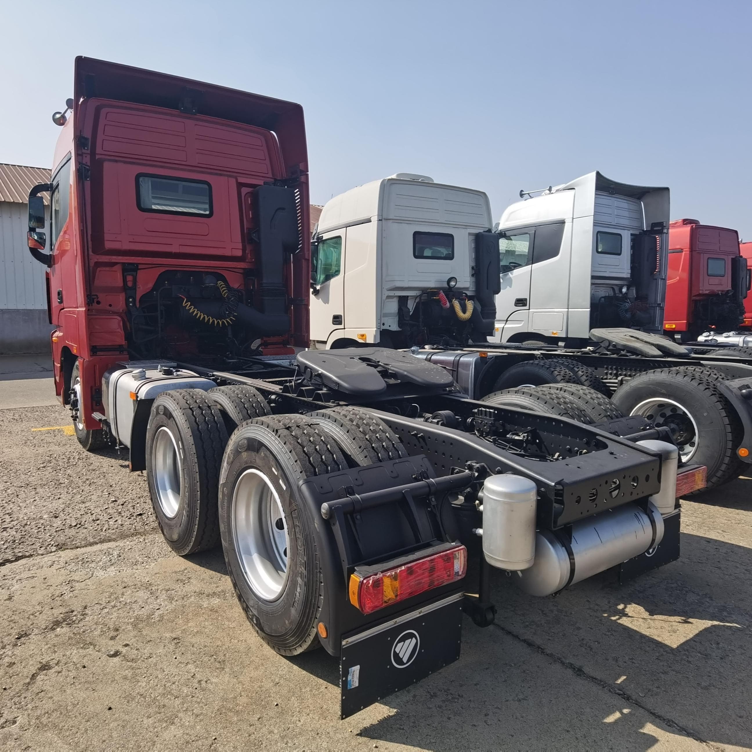 6×4 460HP Tractor With Air Suspension Axle - Second-hand Foton EST 6x4 Heavy Tractor - Foton long distance tractor - second hand 460hp heavy tractor