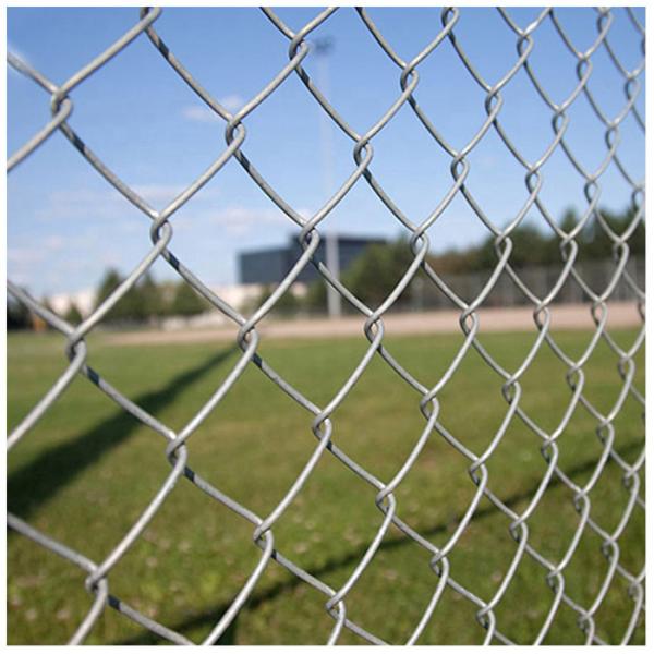 High quality Hot Dipped Galvanized Cyclone Wire Mesh Chain Link Fence Roll Pvc Chain Link Fence