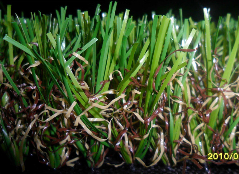 Monofilament , Curly Yarn Green Turf Landscaping Artificial Grass For Villa , Home Garden