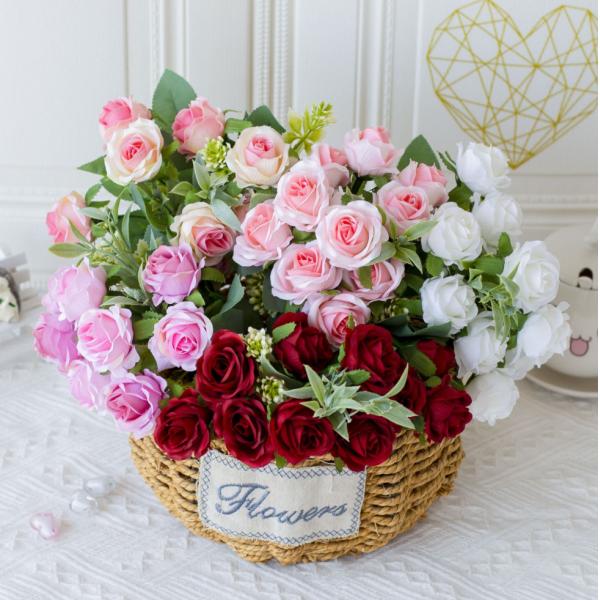Small roses are used to decorate wedding bouquets and hotel home furnishings