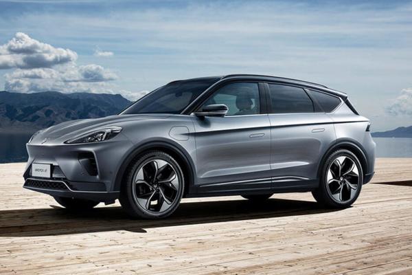 ARCFOX Alpha T 2022 653S+ 160kW New Energy Electric Car 180Km/h ev popular chinese brand made in china