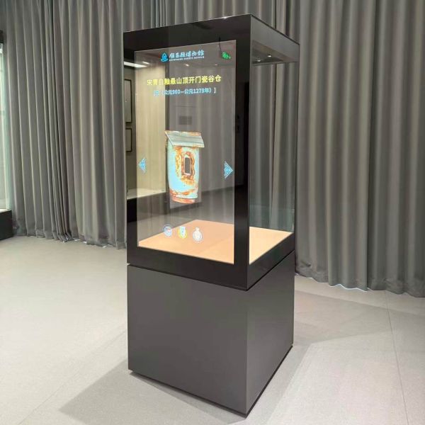 Modern Museum Display Cabinet Custom OLCD Touchscreen Freestanding Display Cabinet