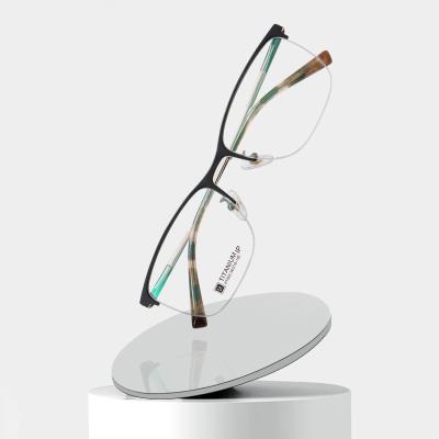 Meio Rim Titanium Frame Glasses Unisex para o jogo da leitura do computador