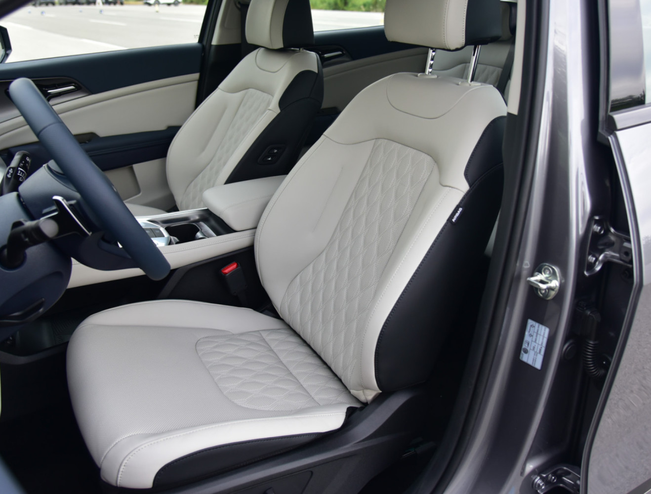 Kia Sportage Hev 2023 2.0T 4wd Deluxe Edition Компактный внедорожник 8 Блок Ручной Самостоятельный