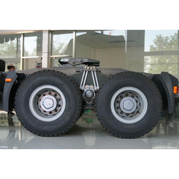 6*4 Left/Right Hand Driving Stock HOWO A7 CHG LNG Tractor Truck Head with Cruise Control