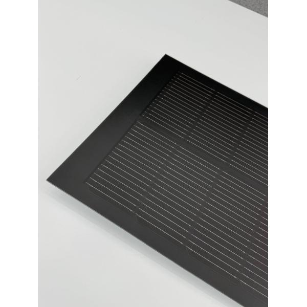 Flexible Solar Panels 23.5% Solar Conversion Efficiency for Balcony Power Plant and Optimum Operation Voltage 9.59V