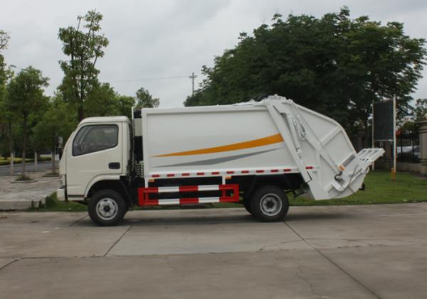 Caminhão de lixo Waste de 4 toneladas do compressor do recipiente do caminhão com o motor de 140KW YUCHAI