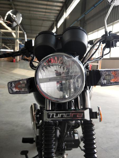 Customized Color Street Sport Motorcycles Low Speed Seat Height 820mm