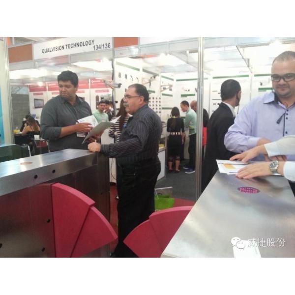 IP54 puertas electrónicas de la barrera del auge del servocontrol LED