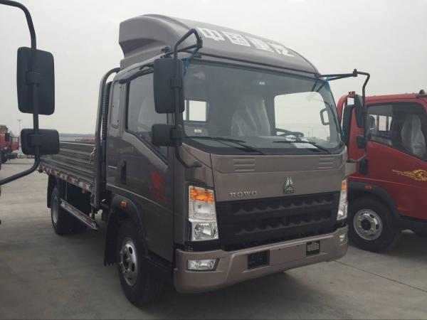 China Cheap Price 140hp 4x2 Howo Sinotruk 10 Ton Light Cargo Van Truck