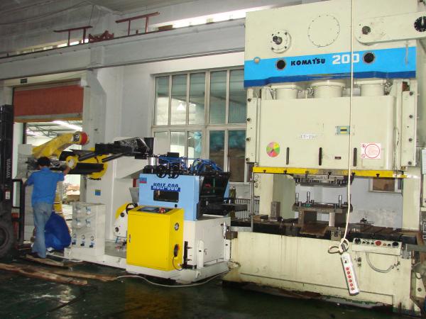 PPGI Coil Feeder Machine 50Hz 3ph 3 In 1 Feeders Punching Press Machine